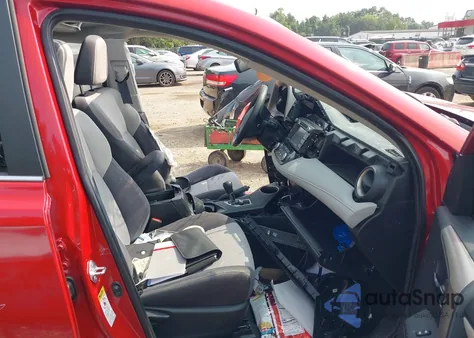 2015 Toyota Rav4 Xle z USA, uszkodzony, nr VIN 2T3WFREV4FW217721